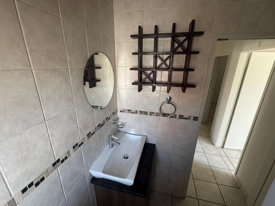 4 Bedroom Property for Sale in Hexrivier Lifestyle Estate North West